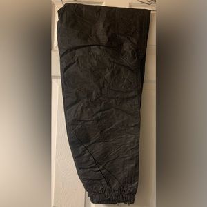 Frogg Toggs Men’s Classic All Sport Rain Suit. Jacket: Size Large. Pant: Size XL